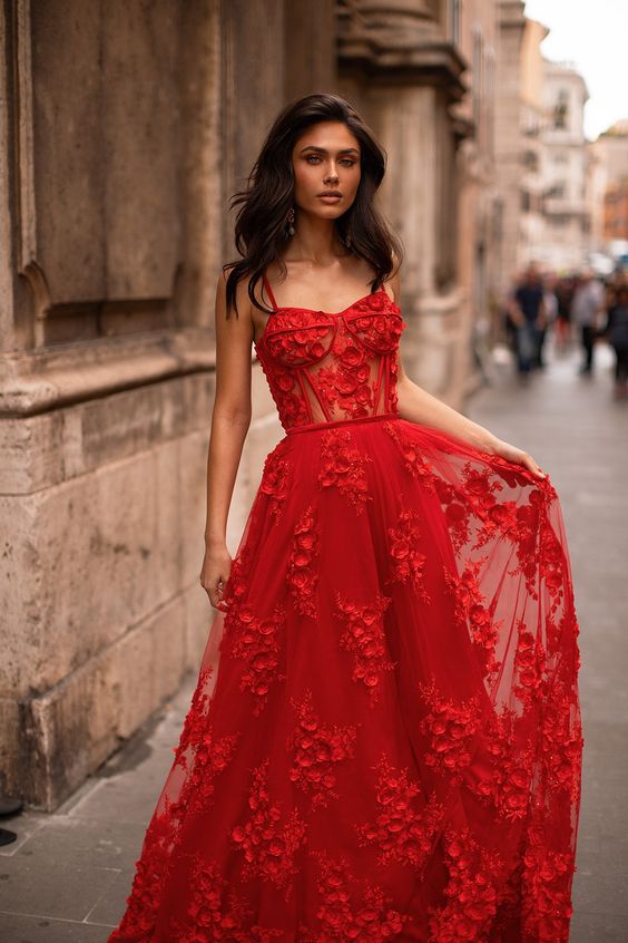 áo cưới màu đỏ